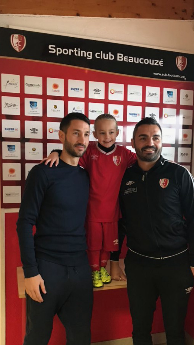 Comme un symbole, mademoiselle Andreu, 500e licenciée du club ! Comme un symbole, mademoiselle Andreu, 500e licenciée du club !