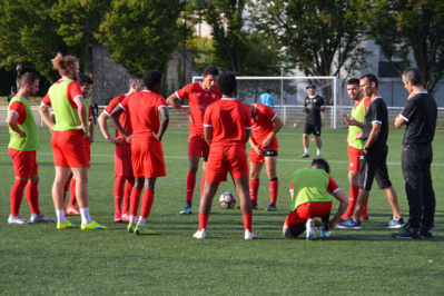 R1. Une première sortie amicale prolifique en buts R1. Une première sortie amicale prolifique en buts