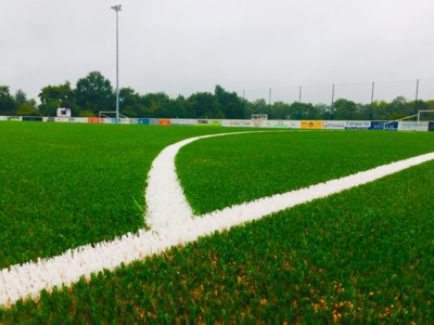 Le nouveau terrain synthétique écoresponsable est opérationnel Le nouveau terrain synthétique écoresponsable est opérationnel