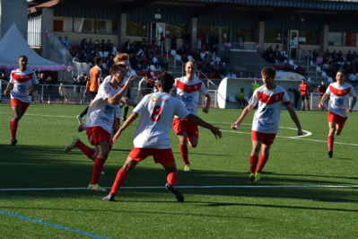 Robin HAMON et ses copains ont pris rapidement les devants pour valider leur qualification en Coupe National Gambardella. Robin HAMON et ses copains ont pris rapidement les devants pour valider leur qualification en Coupe National Gambardella.