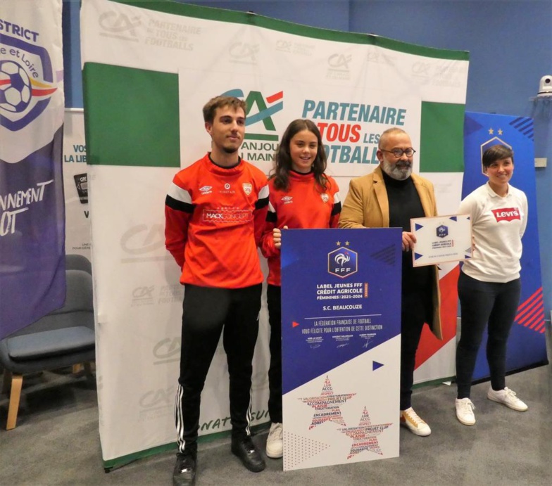 De gauche à droite : Thomas Chaveneau, Cassandre Boulet, Guillaume Quemener et Alexandra Chiron