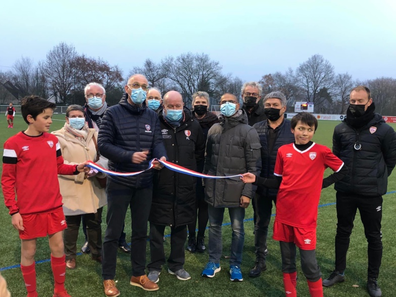 Inauguration du nouveau terrain synthétique ! Inauguration du nouveau terrain synthétique !