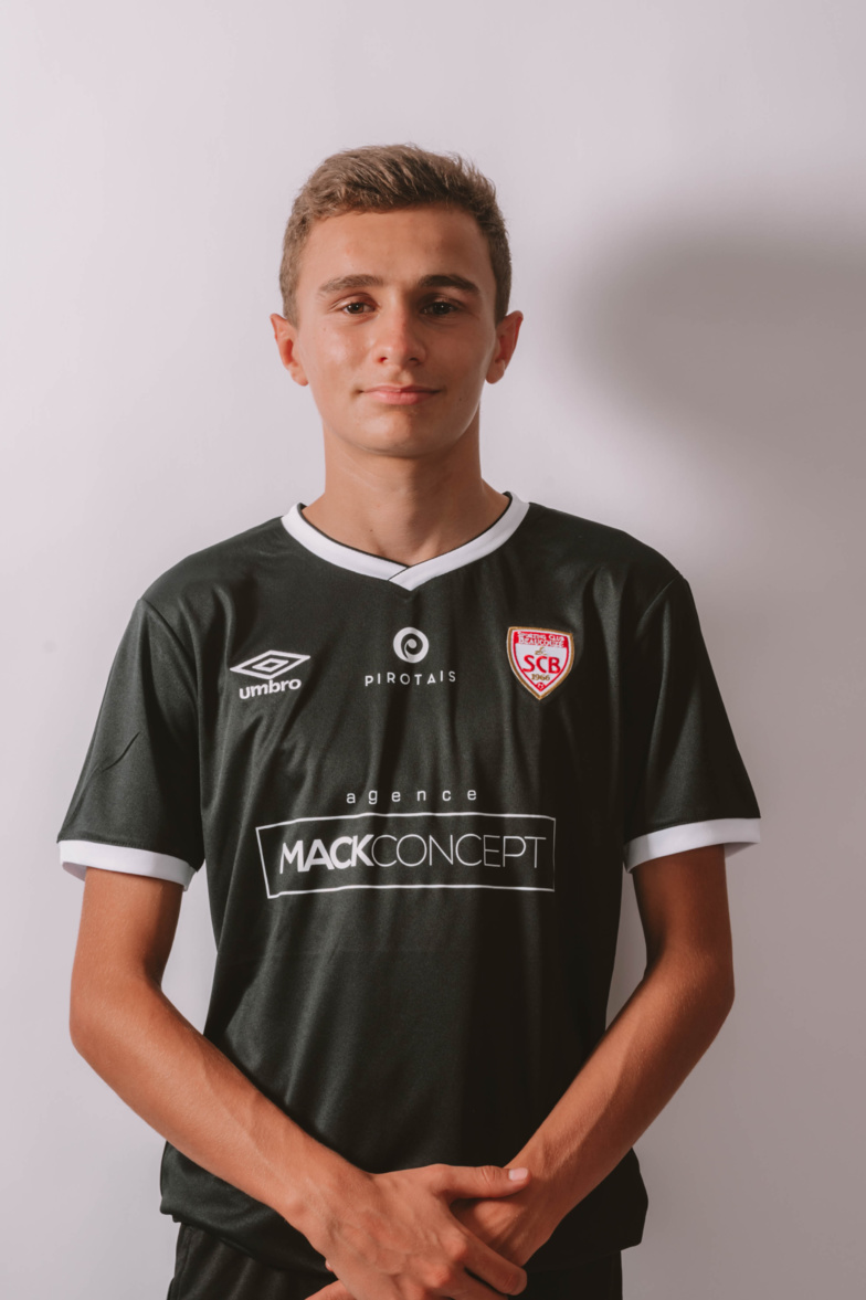 Adrien Hernandez joueur-éducateur et acteur de la ville de Beaucouzé