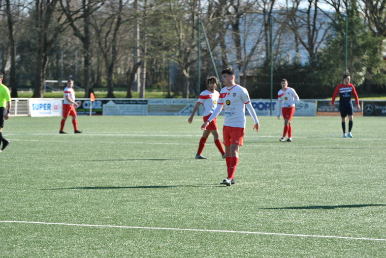 La N3 renoue avec la victoire, la R3 au bout du bout, la D1 F poursuit sa dynamique ! La N3 renoue avec la victoire, la R3 au bout du bout, la D1 F poursuit sa dynamique !