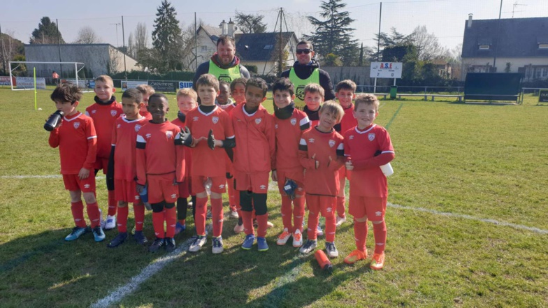 5 buts pour la 10ème victoire de nos séniors féminines, les U19 s'imposent au Mans, week-end mitigé en sénior ! 5 buts pour la 10ème victoire de nos séniors féminines, les U19 s'imposent au Mans, week-end mitigé en sénior !