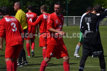 Les coéquipiers de Elvis Prod'Homme ont été contraint de stopper leur série. Les coéquipiers de Elvis Prod'Homme ont été contraint de stopper leur série.