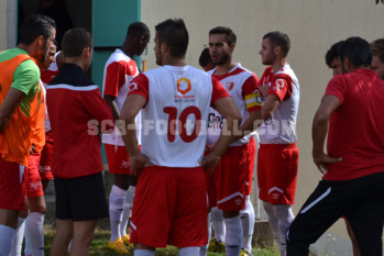 Le capitaine Alexis Daudin va devoir laisser, à regret, ses coéquipiers finir la saison sans lui. Le capitaine Alexis Daudin va devoir laisser, à regret, ses coéquipiers finir la saison sans lui.