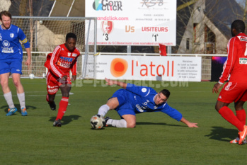 A l'image de Victor Caturra, Beaucouzé (en bleu) aura su se plier en quatre pour garder le rythme. A l'image de Victor Caturra, Beaucouzé (en bleu) aura su se plier en quatre pour garder le rythme.