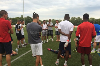 DH. Reprise effectuée pour Lionel Duarte et ses joueurs DH. Reprise effectuée pour Lionel Duarte et ses joueurs