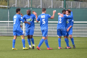 Inkango et De Toni ont fait sauter le verrou de la Malouine. Inkango et De Toni ont fait sauter le verrou de la Malouine.