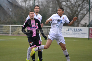 Chovet (premier plan) et Houstin auront été, avec leurs partenaires, courageux. Chovet (premier plan) et Houstin auront été, avec leurs partenaires, courageux.