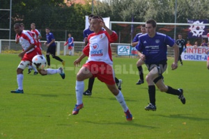 Auteur d'un doublé, Nicolas Guédon aura été un détonateur du jeu beaucouzéen. (Photo d'archives) Auteur d'un doublé, Nicolas Guédon aura été un détonateur du jeu beaucouzéen. (Photo d'archives)