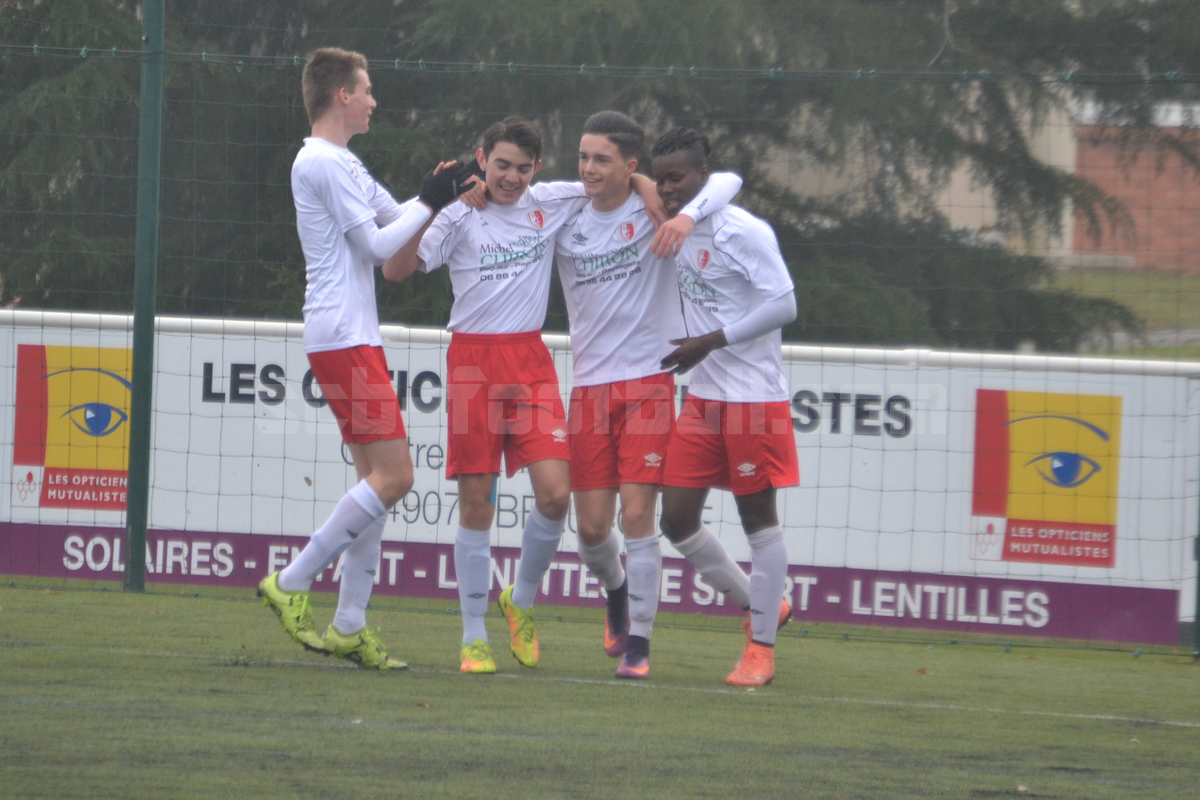 U17. Volontaire, le Sporting ne rate pas son départ 