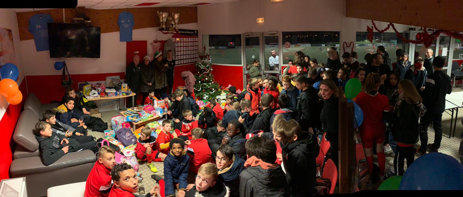 En attendant le Père Noël, le Père Noël Vert du SCB est passé !