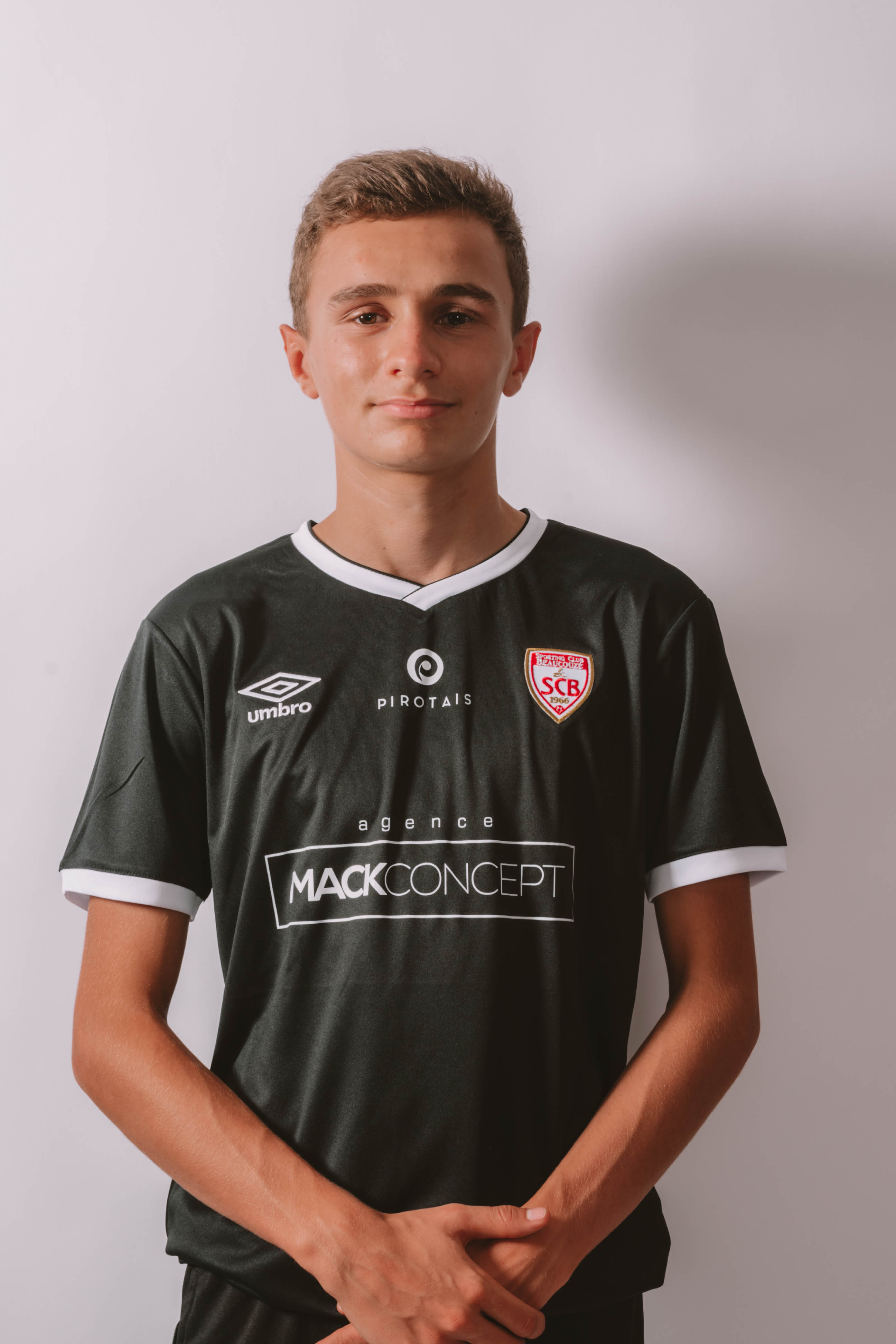 Adrien Hernandez joueur-éducateur et acteur de la ville de Beaucouzé
