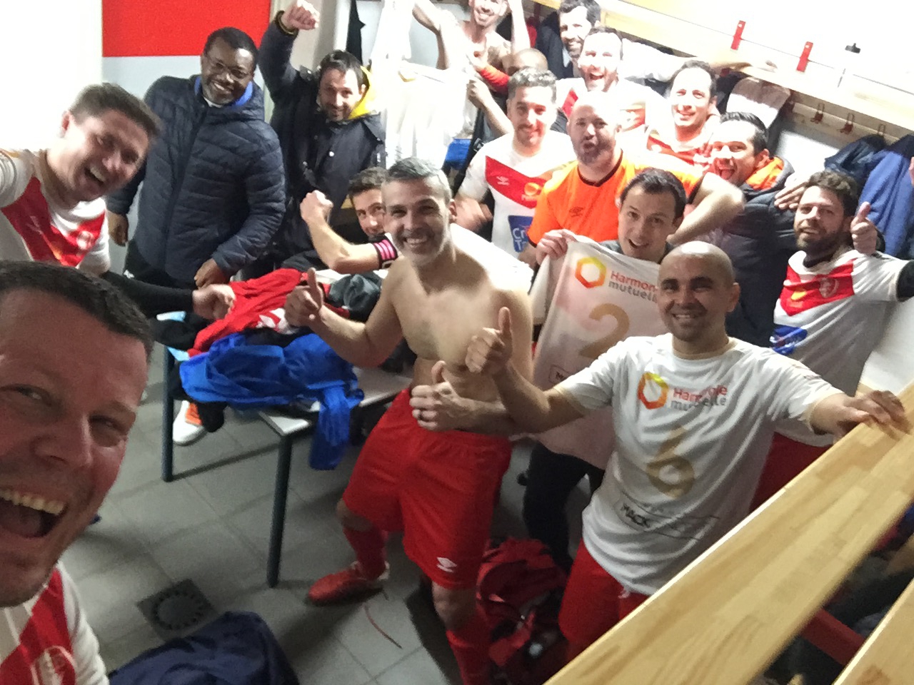 Victorieux, les vétérans gardent le sourire Victorieux, les vétérans gardent le sourire