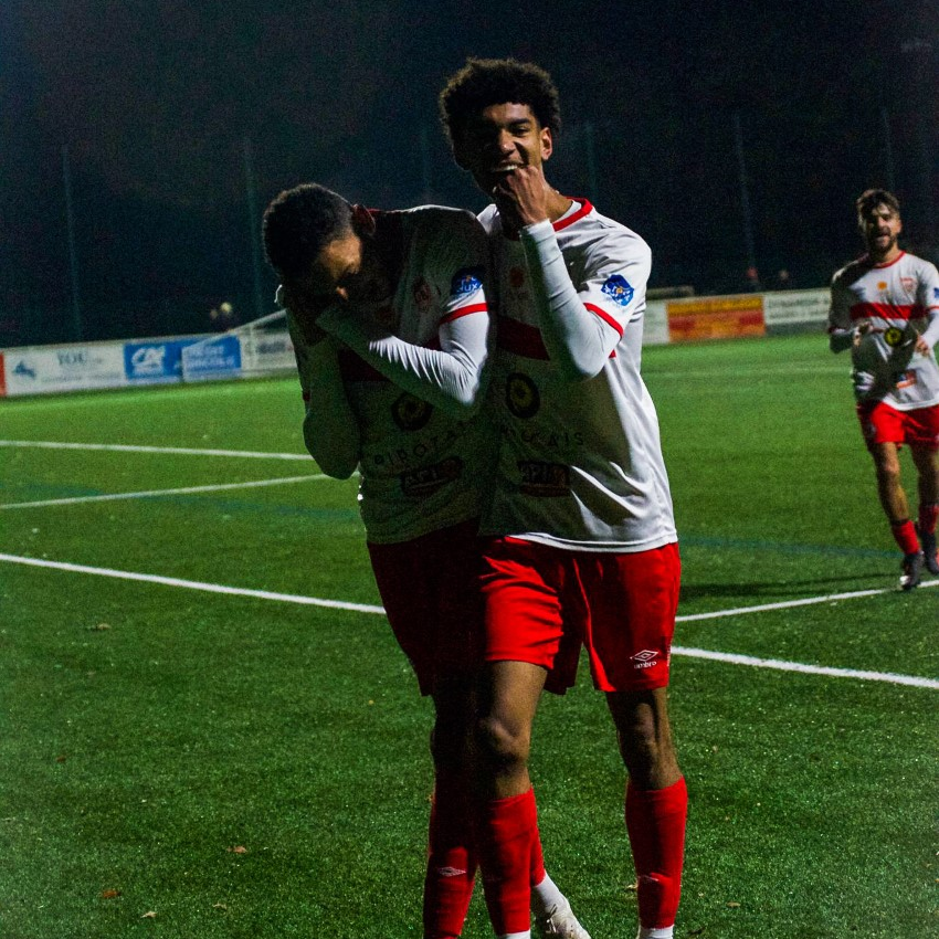 Kenny KING et Léo TREMBLAY auront su mettre le Sporting devant et garder le cap vers la victoire !