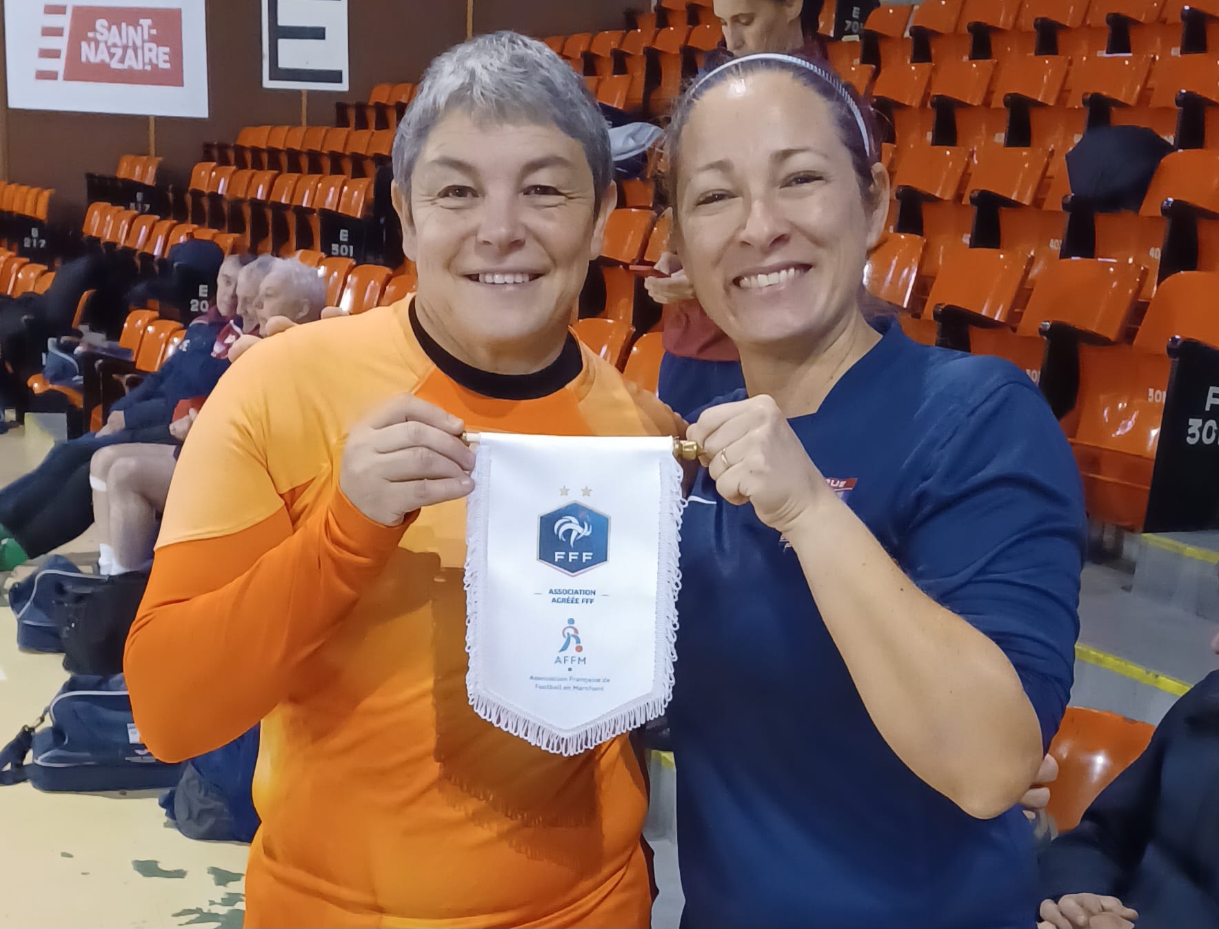 Laëtitia PICARD, une Blanche et Rouge chez les Bleues  Laëtitia PICARD, une Blanche et Rouge chez les Bleues